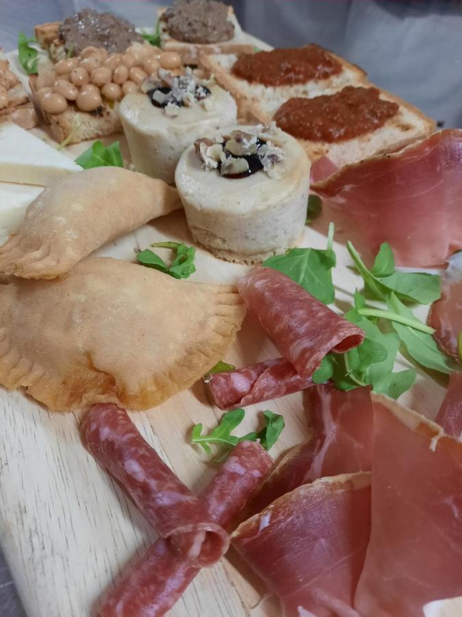 Campogialli Sassomatto B&B Bioagriturelax מראה חיצוני תמונה